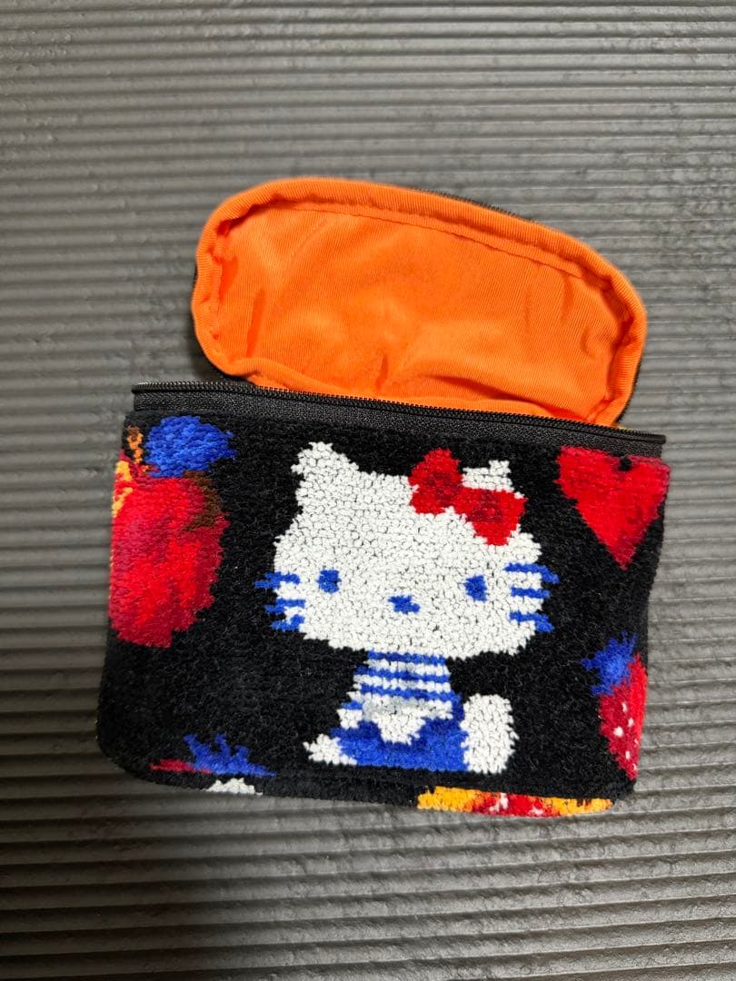 IENA FEILER 別注 HELLO KITTYポーチ FEILER/フェイラー 別注 DLICIEUX HELLO KITTYガジェットポーチ
