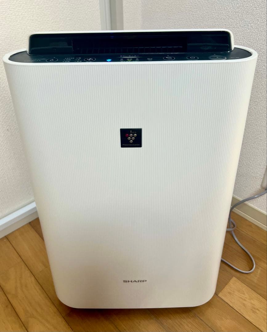 【美品】加湿フィルタ新品 SHARP シャープ　加湿空気清浄機 KC-J50-W KC-J50-W 加湿空気清浄機 ホワイト系 [適用畳数：23畳 /最大適用畳数