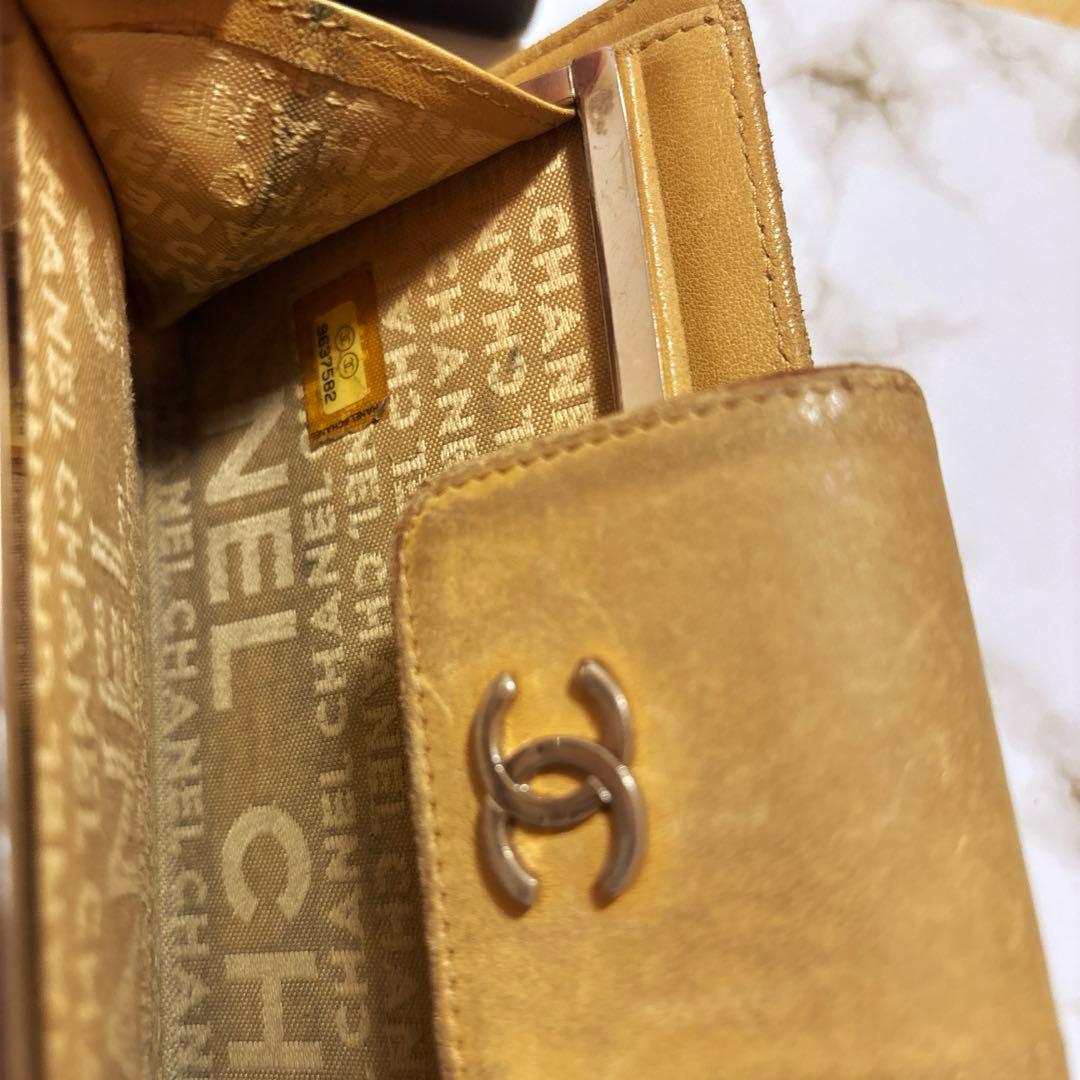 CHANEL エンボス加工 アイコンライン 長財布 ベージュ イエロー