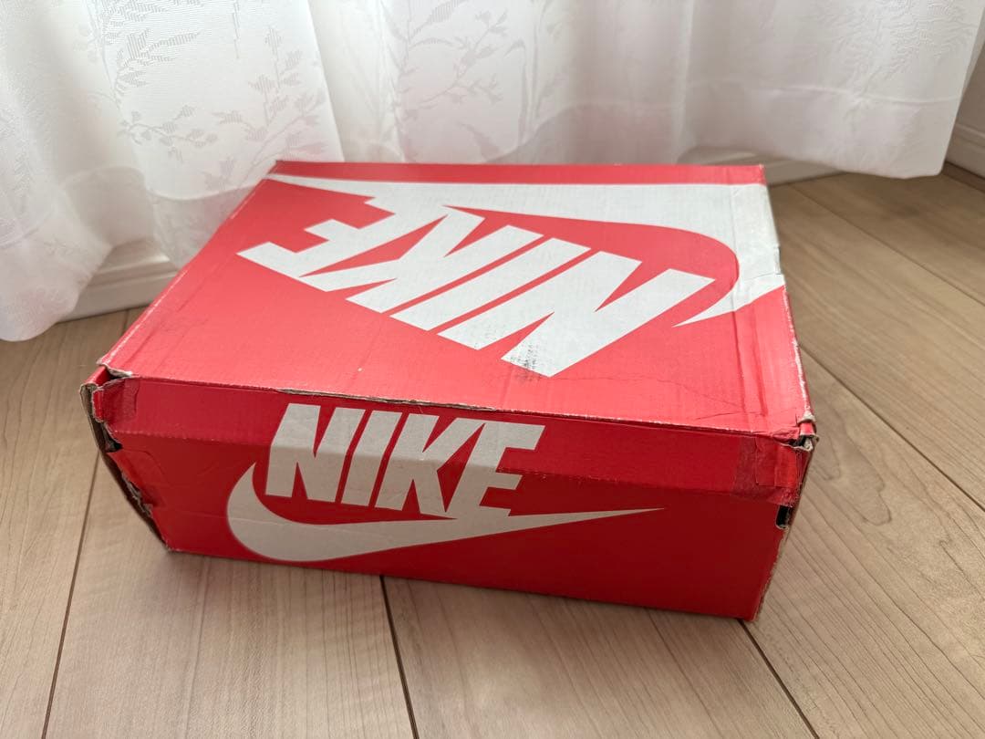 ★新品★モア アップ テンポ モアテン ピース ラブ スウッシュ　23.5cm