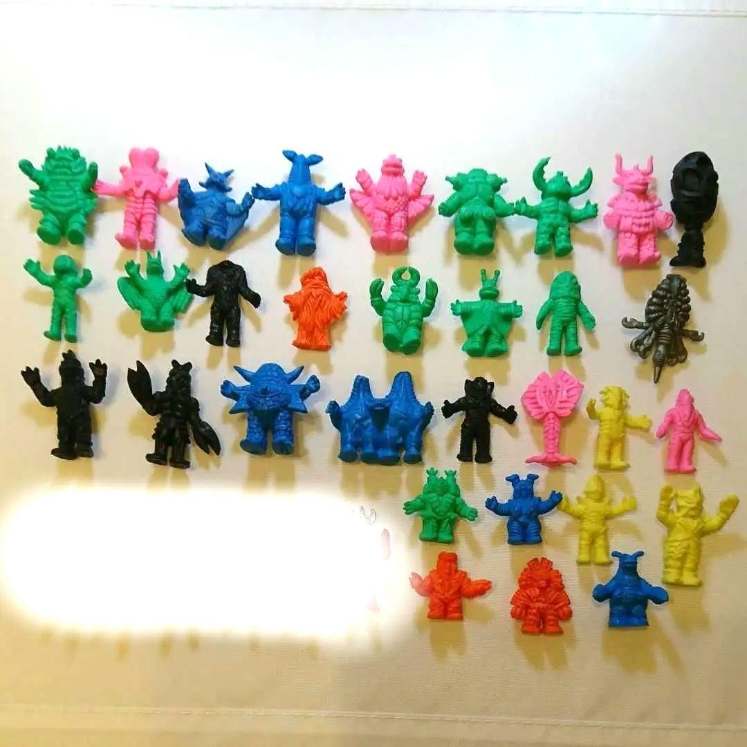 怪獣消しゴム ウルトラマン 昭和 レトロ ガシャポン - メルカリ