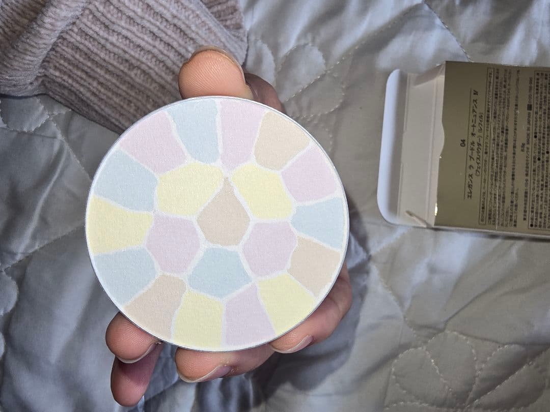 未開封　エレガンス　ラ　プードルオートニュアンス　VI レフィル 8.8g 4番