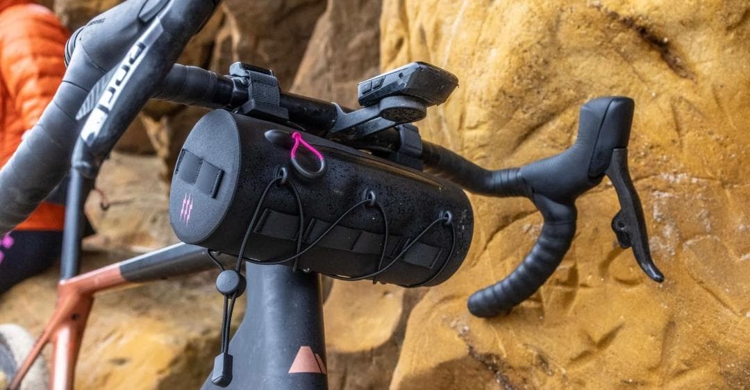 Muc-Off XPLORER BAR BAG 2.4L ハンドルバーバック