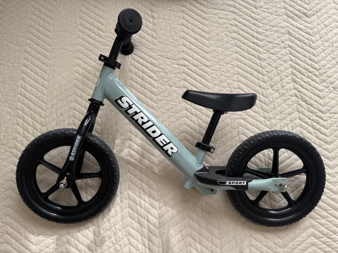 美品 STRIDER ストライダー スポーツモデル アイスブルー 限定