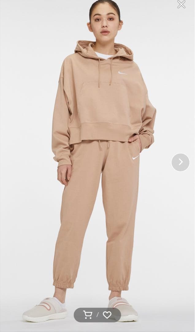 NIKE セットアップ ベージュ XL - メルカリ