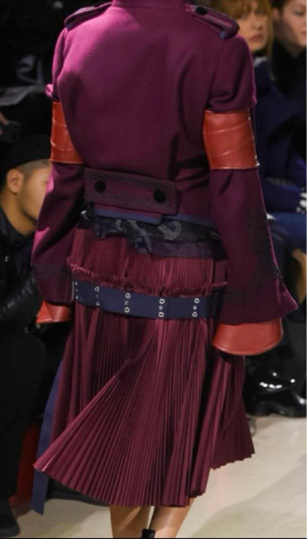 sacai ベルト プリーツ スカート ブラック 個性的 コレクション ショー