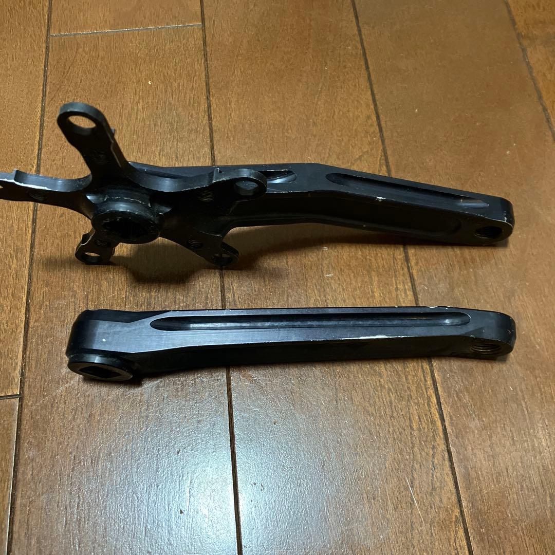 RACE FACE FORGED クランクセット 38tチェーンリング付き L1