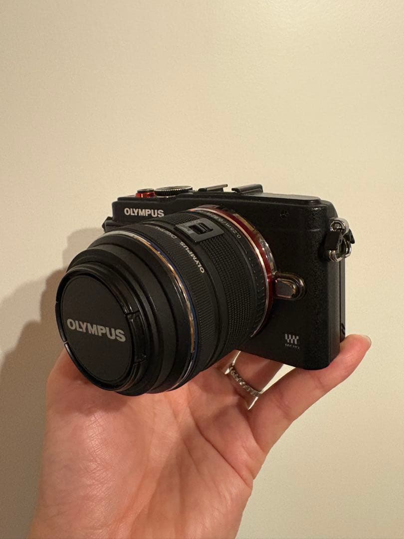 OLYMPUS PEN Lite E-PL6ミラーレス一眼 ブラック Amazon | OLYMPUS ミラーレス一眼 PEN Lite E-PL6 レンズキット