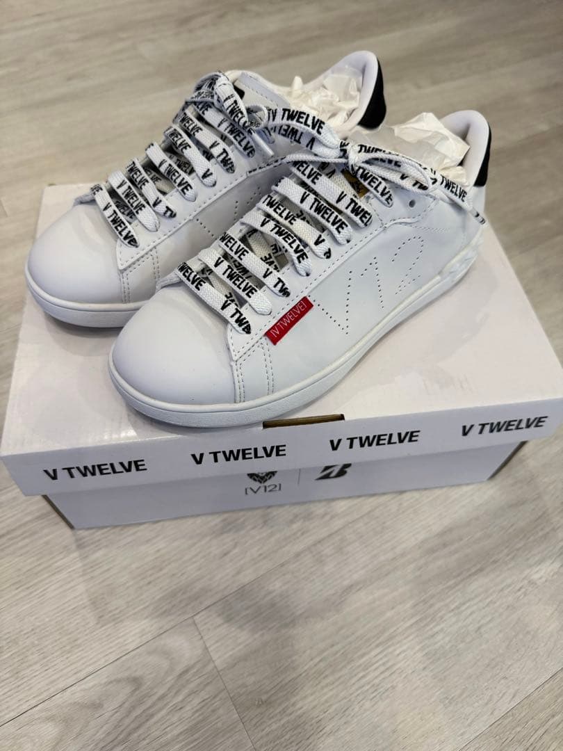 V12 ゴルフシューズ　23.5cm V TWELVE BRIDGESTONE