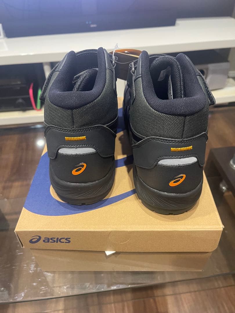限定色　ASICS WINJOB CP216 TOUGH 28.0cm ブラック
