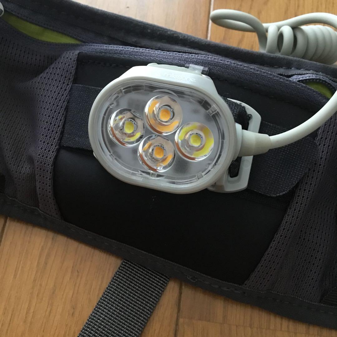 美品 Milestone USB充電式 LEDライト ウエストポーチ