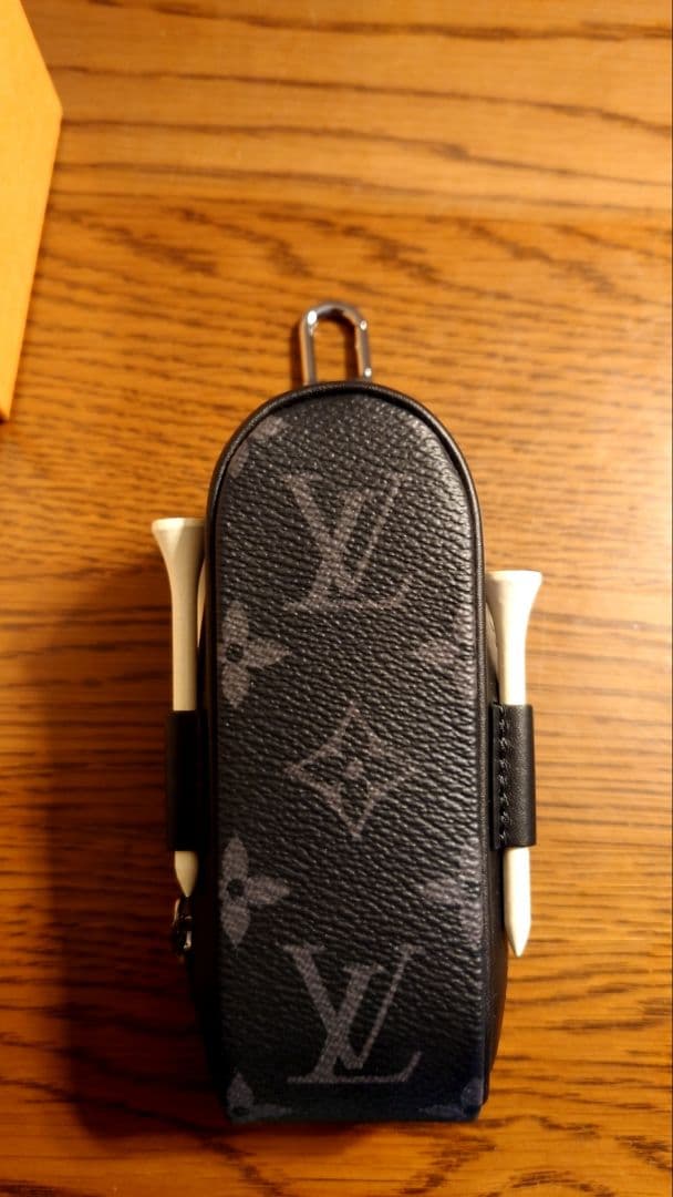 ラッピング包装完備【新品】ルイヴィトン　ゴルフボールピンセット ラッピング包装完備【新品】ルイヴィトン ゴルフボールピンセット