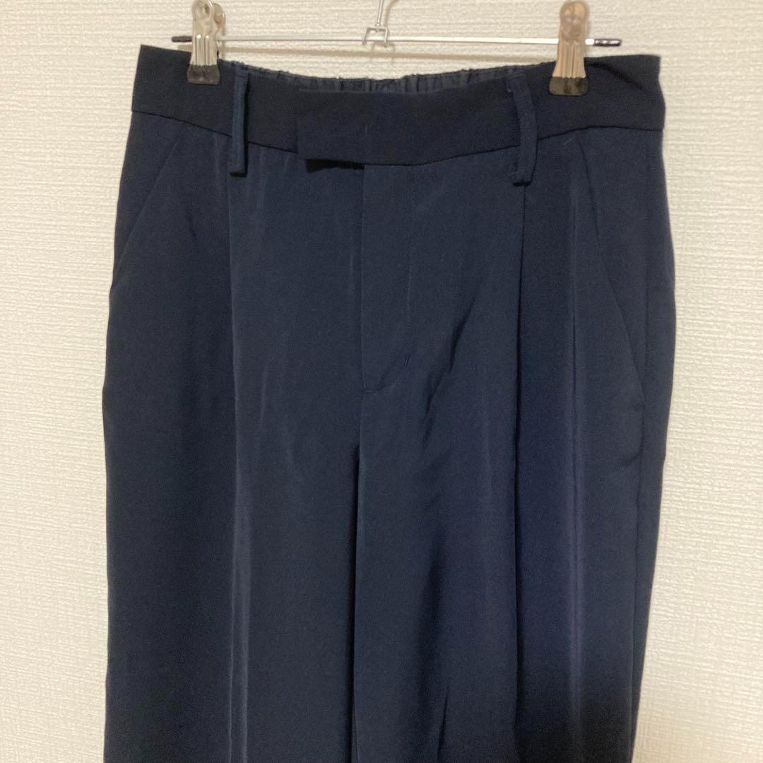 ⭐️GU ジーユー イージーワイドクロップドパンツ（M）221-273922