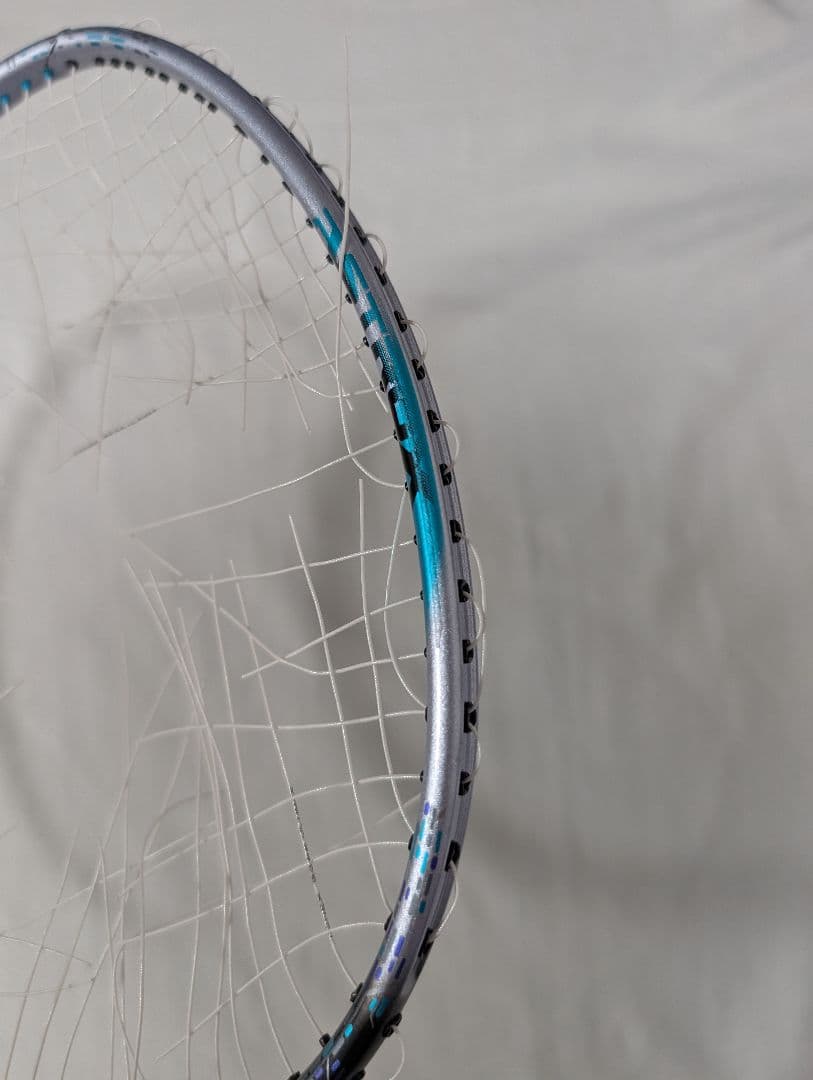 ジャンク品】バドミントンラケット アストロクス88D PRO
