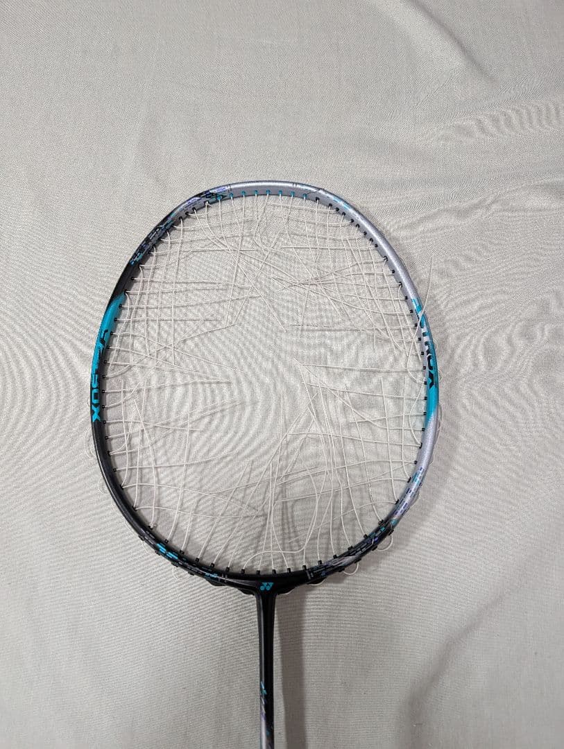 ジャンク品】バドミントンラケット アストロクス88D PRO