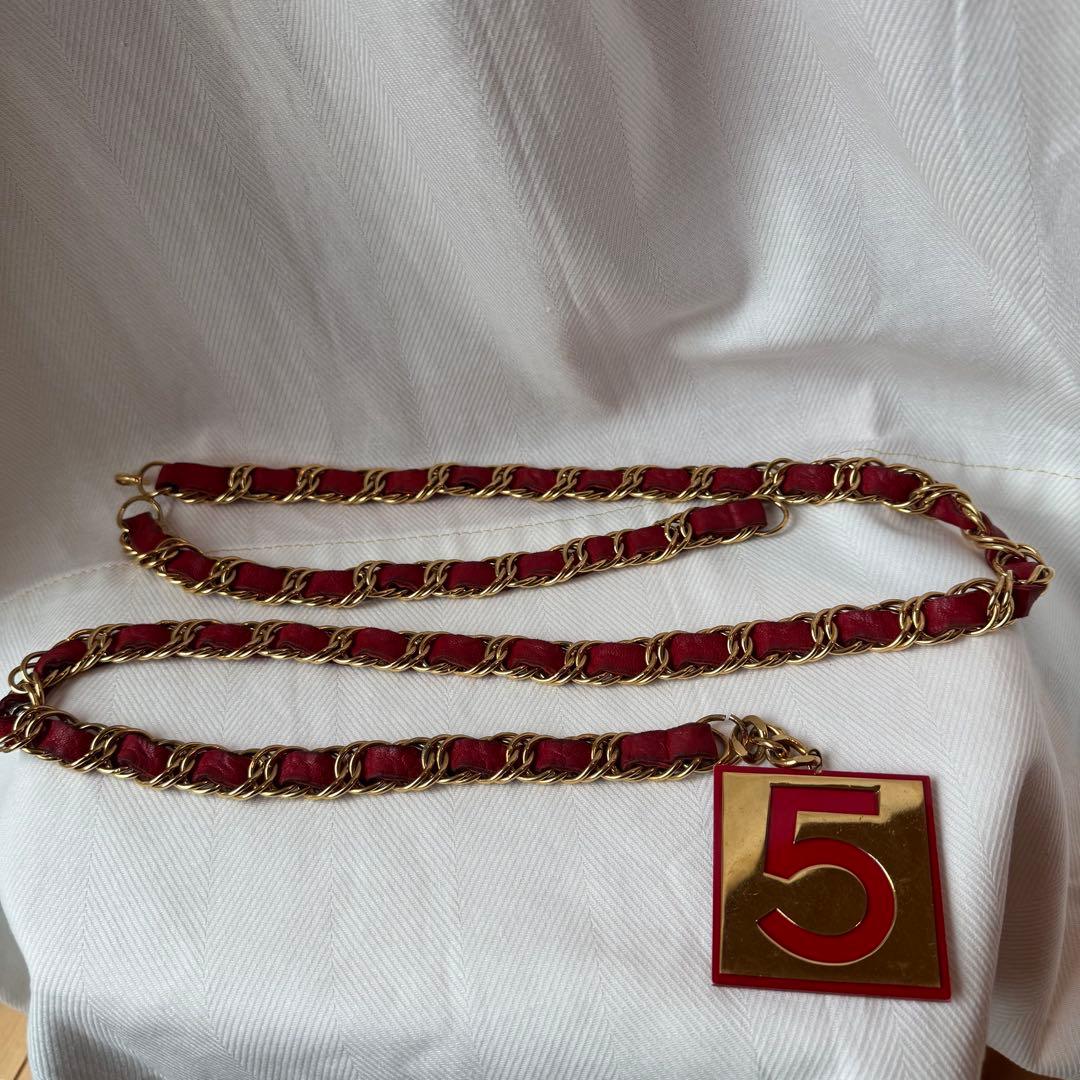 超希少　CHANEL／ヴィンテージ ナンバーチャーム “5” チェーンベルト