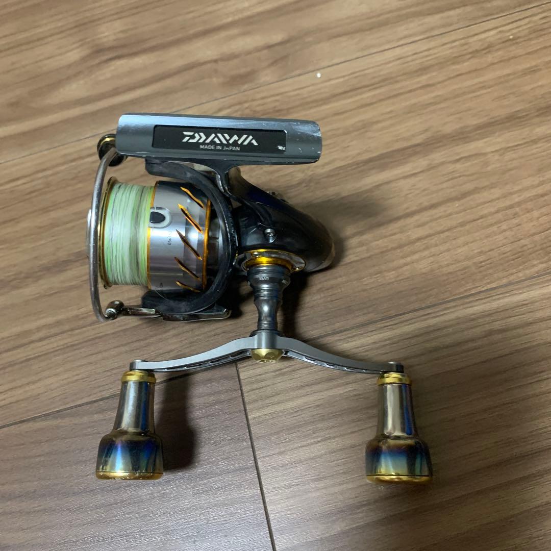 ダイワ CERTATE 2508PE スピニングリール リブレウイング100