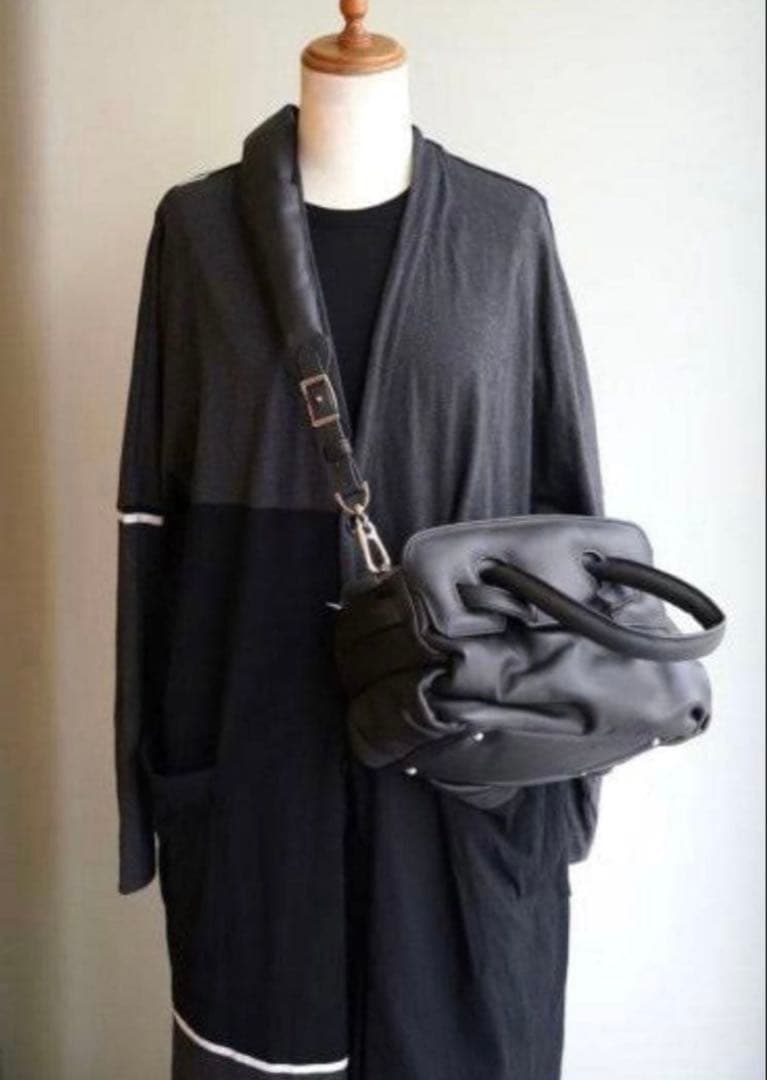 Maison MIHARA YASUHIRO Puffer Hand Bag - メルカリ