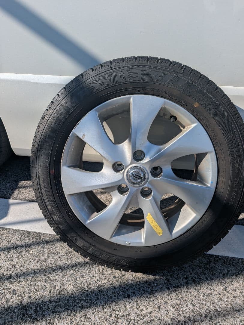 彩鯉様専用 195/60/16スタッドレスタイヤ1本③ナット付き タイヤ 195