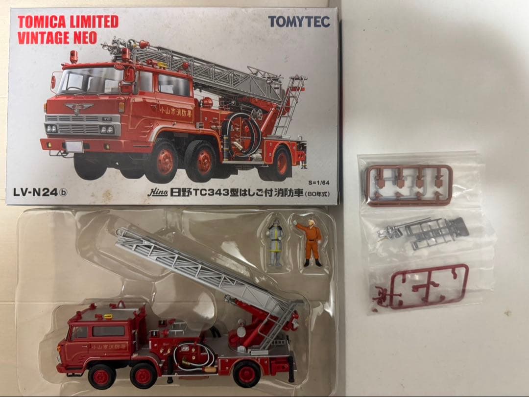 日野TC343型はしご付消防車（80年式）経年劣化、ミラー破損有 トミーテック(TOMY TEC)|日野 TC343型 はしご付消防車|【ハードオフ