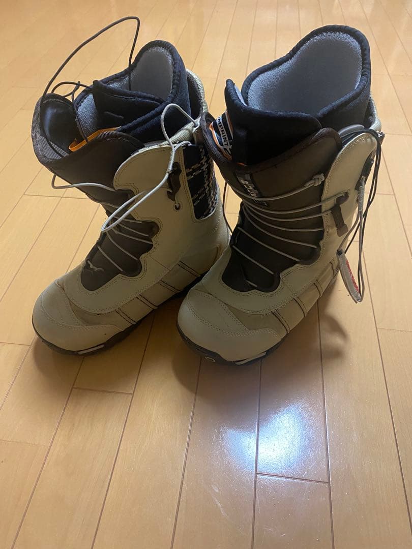 BURTON Upper Zone スノーボードブーツ ホワイト BURTON Upper Zone スノーボードブーツ ホワイト BURTON Upper Zone