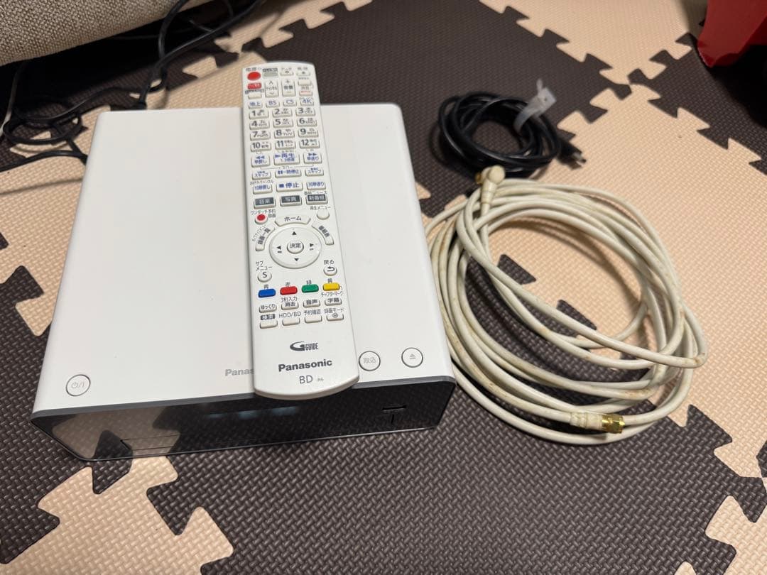 [美品] Panasonic DMR-4S202 ブルーレイ 2TB リモ付 ブルーレイレコーダー 4Kチューナー内蔵ディーガ DMR-4S202 / DMR