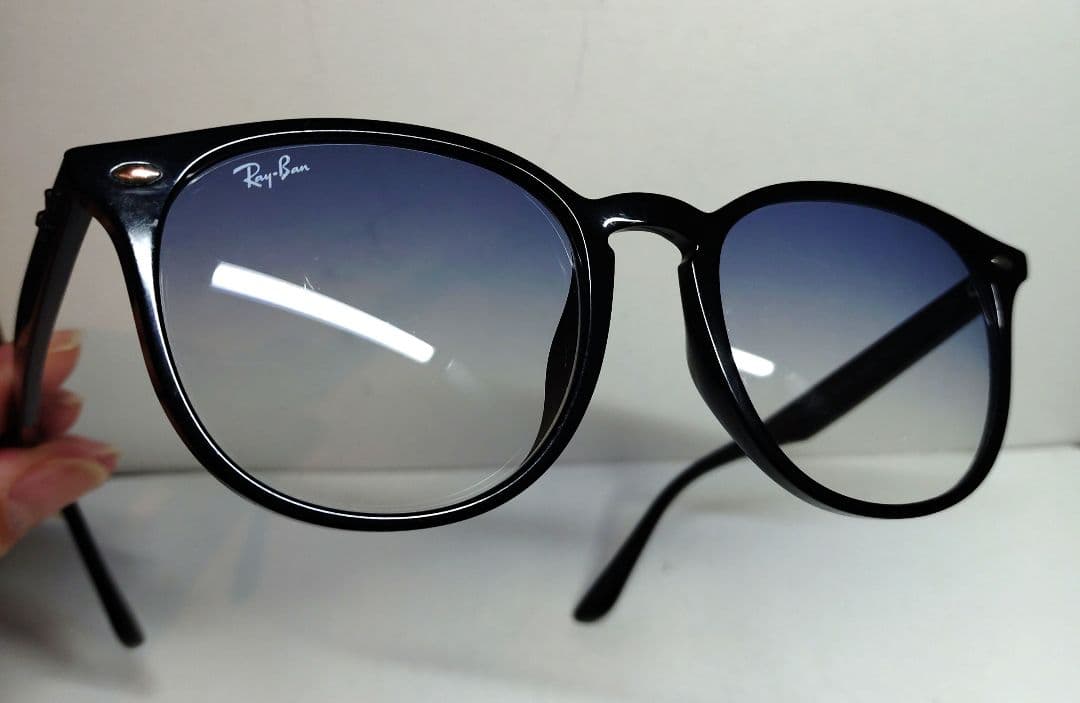 Ray-Ban 芸能人多数御用達人気モデル RB4259F 青グラデ