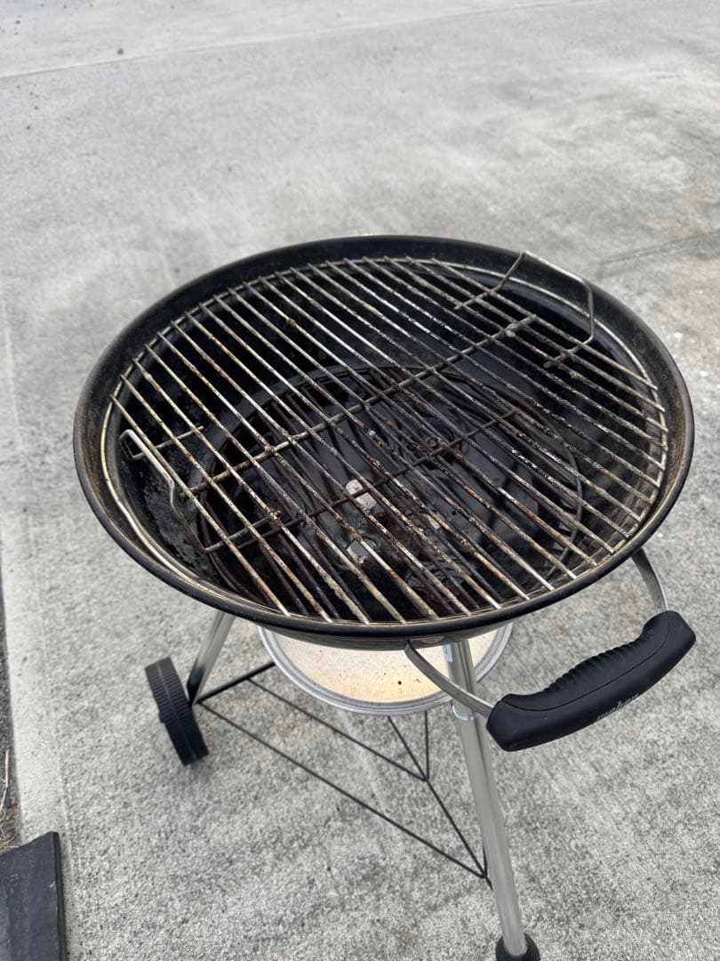 Weber グリル 黒 温度計付き