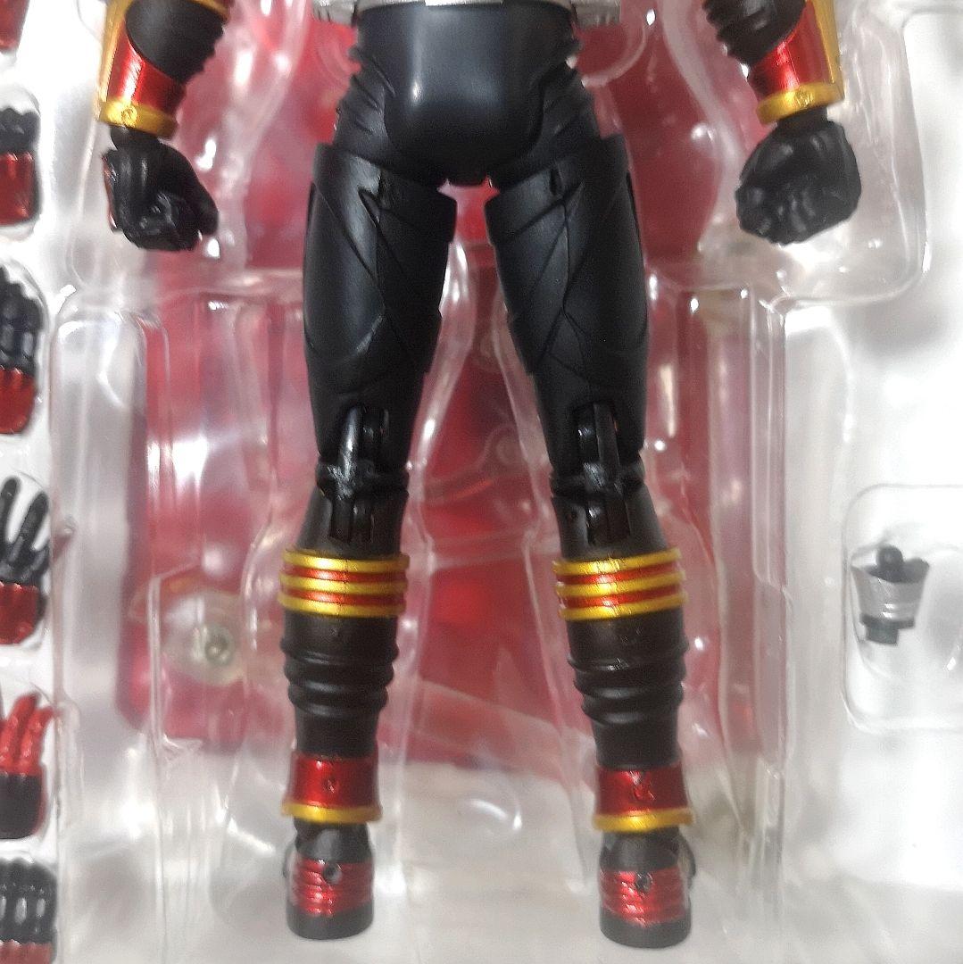 S.H.Figuarts 仮面ライダー龍騎サバイブ 開封美品