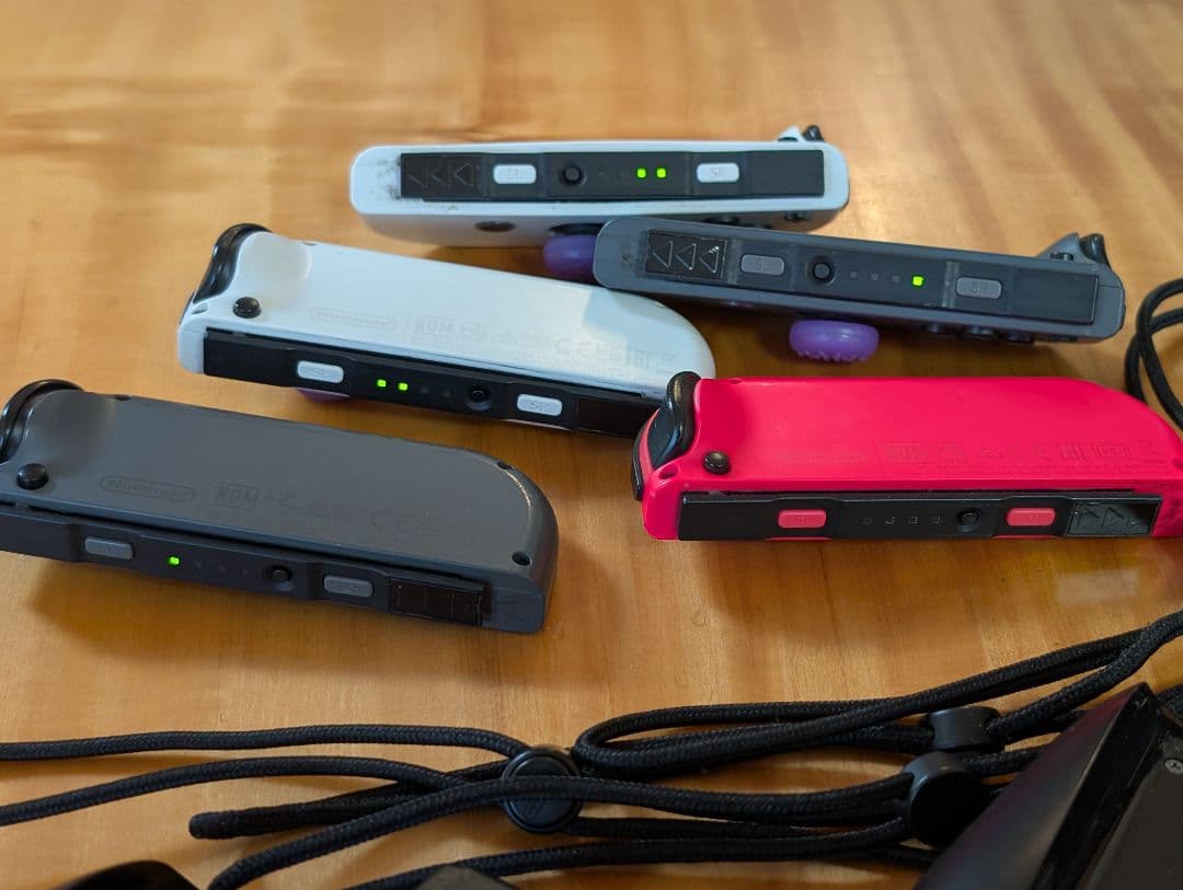 Nintendo Switch 本体 スイッチ ジョイコン5個 写真のもののみ