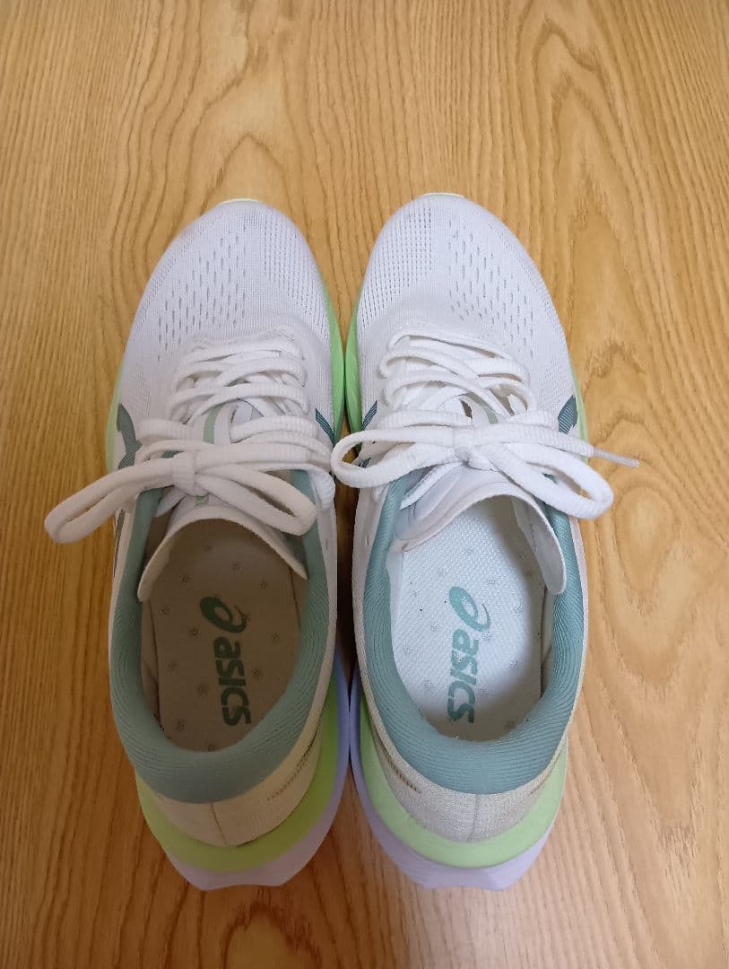 ASICS Magic Speed 4（24.0cm）ランニングシューズ