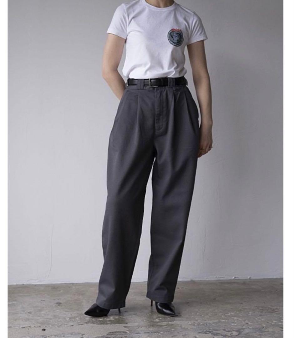 パンツ HOLIDAY/DICKIES 2TUCK PANTS HOLIDAY「DICKIES 2TUCK PANTS」gray. | gouter le c