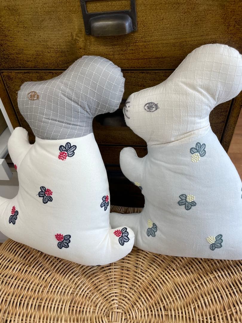 ミナペルホネン　うさぎ型クッション 2個セット usa pouch、usagi cushion、kousagi cushion 発売のお知らせ 。4月6日