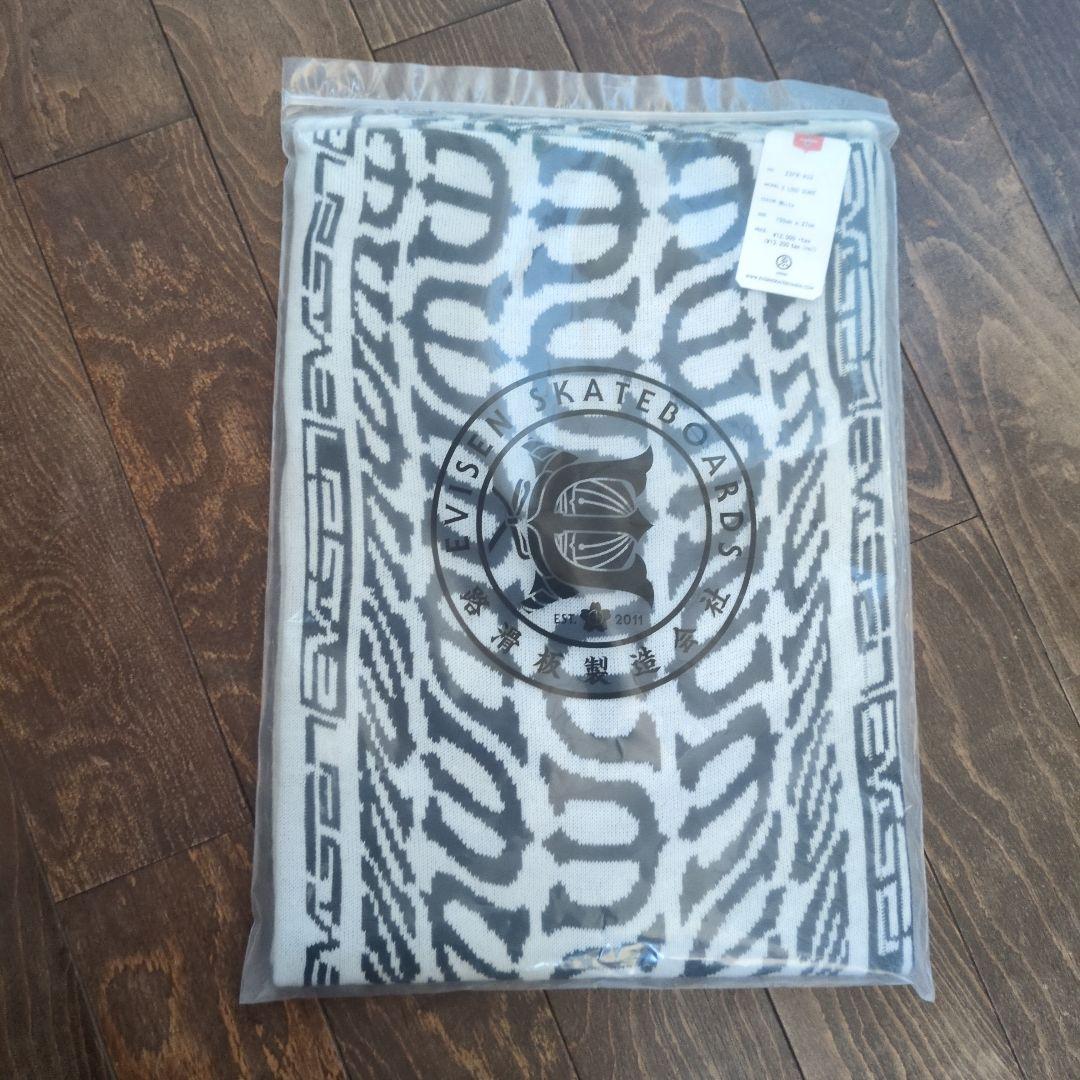 m*m様 Evisen Skateboards E LOGO SCARF