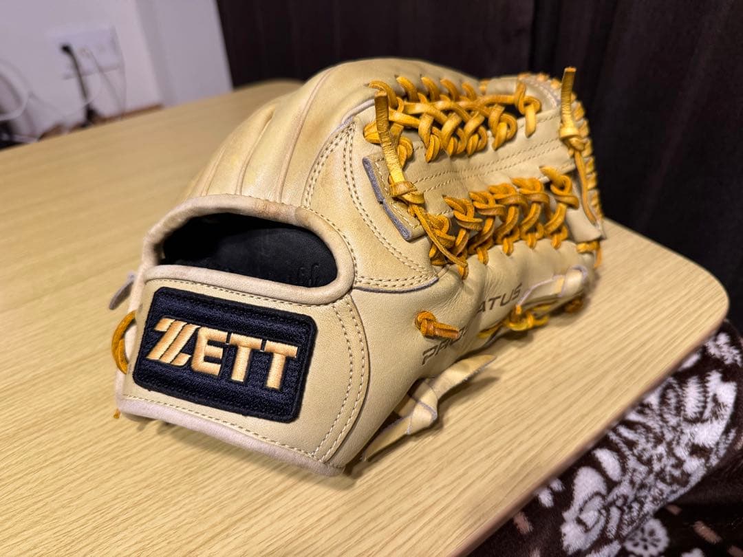 ゼット　ZETT プロステイタス　硬式 2024モデル】ゼット プロステイタス 硬式 グローブ グラブ 内野手用