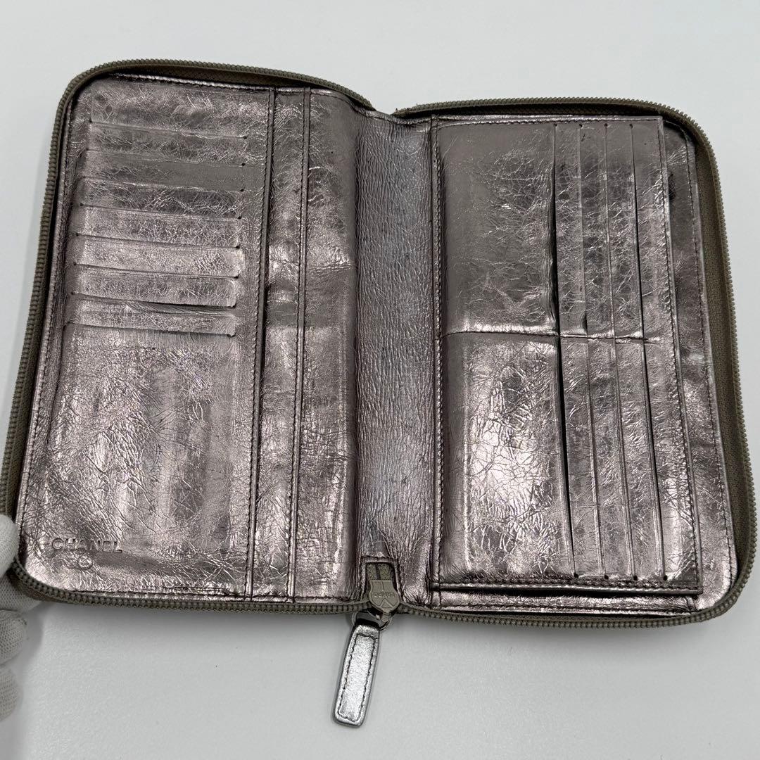 CHANEL シャネル リボン シルバー レザー ラウンド 長財布 大容量