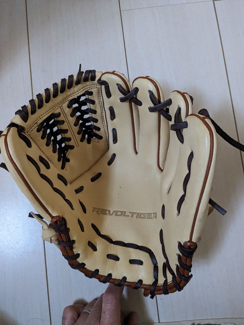 早い者勝ち！！美津和タイガー軟式グローブ 型付けハンマー付き