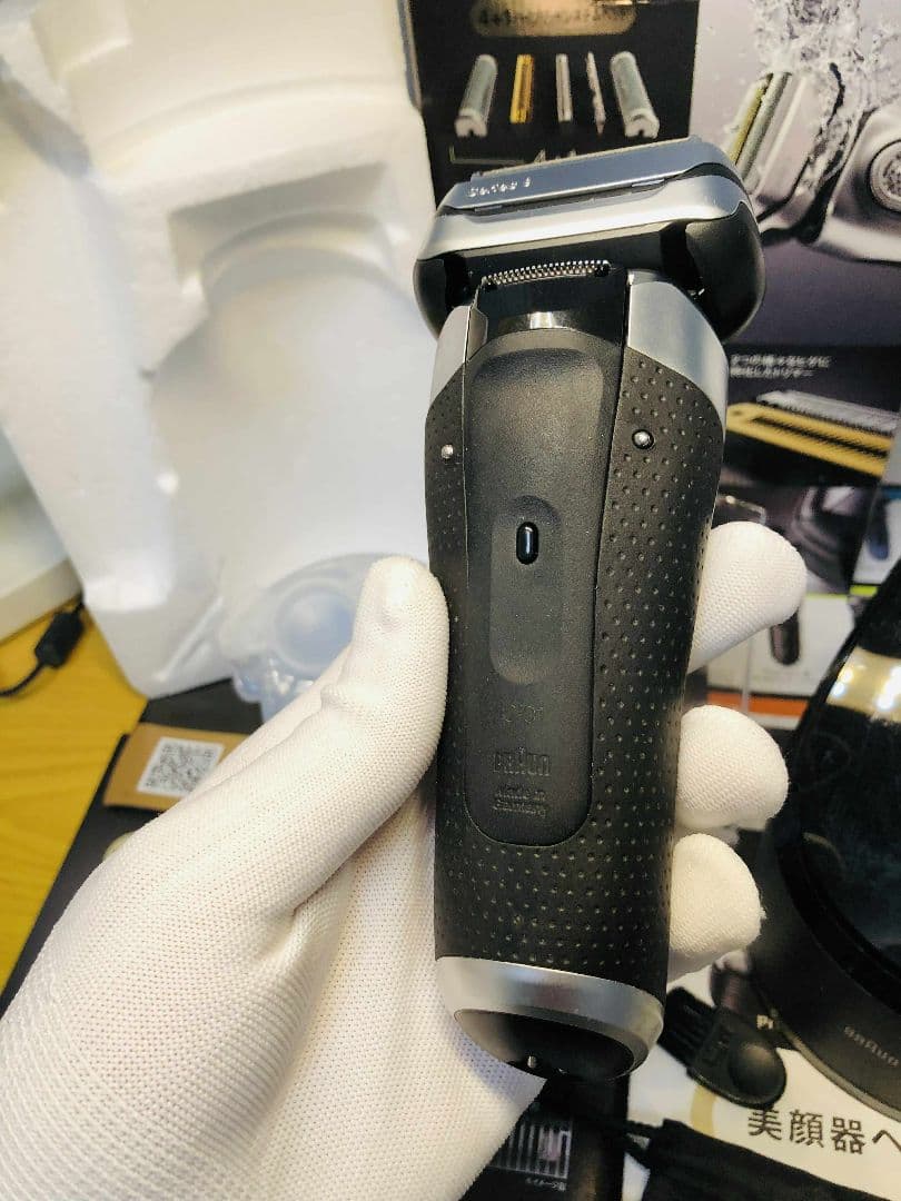 【美品】ブラウン シリーズ9 9390cc -Vメンズ電気シェーバー