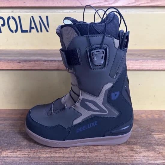 DEELUXE 2026 【TEAM ID】 DARK EARTH 27.0cm