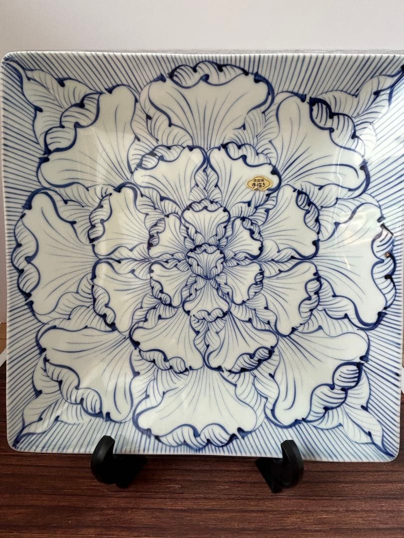 有田焼そうた窯　花弁紋9寸　正方形角盛皿 有田焼】そうた窯 染付花弁紋正角皿 2枚セット | 佐賀県有田町