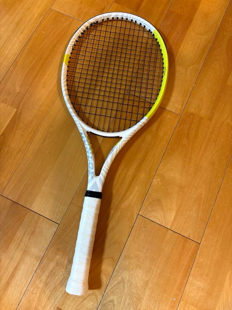 限定モデル★ Dunlop ダンロップSX300 ホワイト　イエロー　2本セット ダンロップ「SX」シリーズ新デザイン2色を数量限定で新発売 ～ネイビー