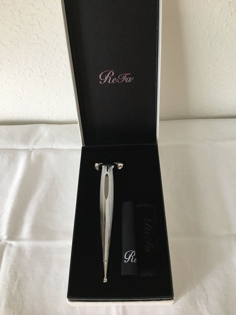 ReFa エスカラット レイ（ReFa RF-SR2150B SILVER） - メルカリ