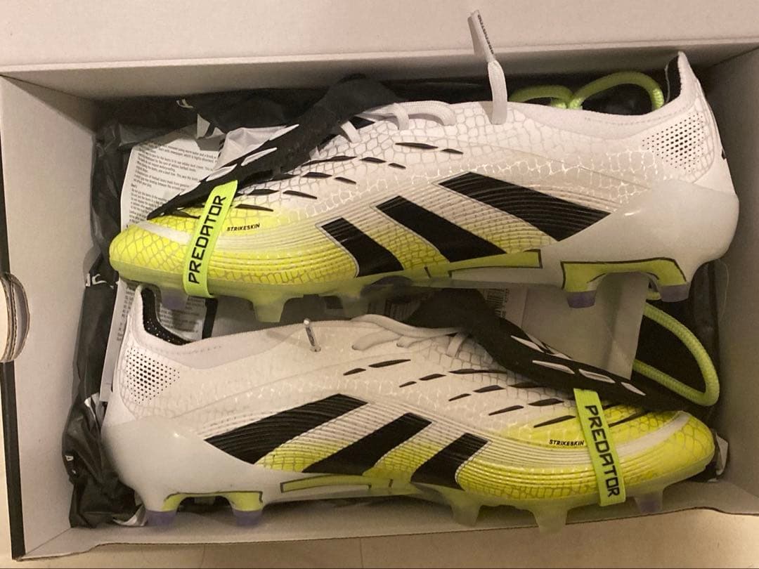 ま*き様 【新品・未使用】adidasプレデターエリートFT AG 26.0cm