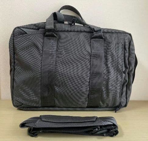 希少 極美品 ブリーフィング トゥモローR別注 ネオトリニティ