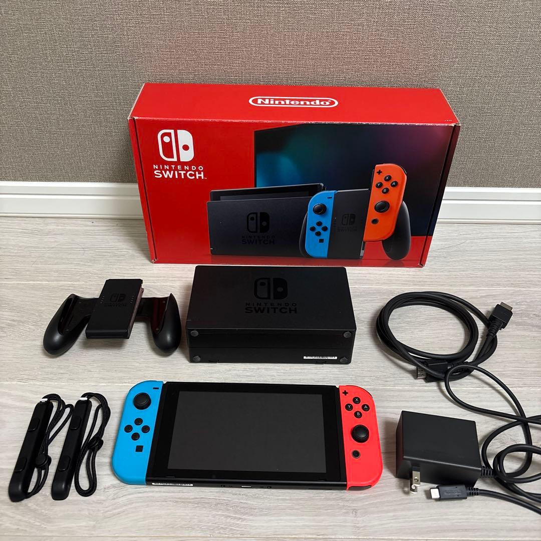 Nintendo Switch 本体　付属品付き　ネオンブルー・ネオンレッド Nintendo Switch 送料込 Switch本体 Joy-Con(L)ネオンブルー/(R)ネオン