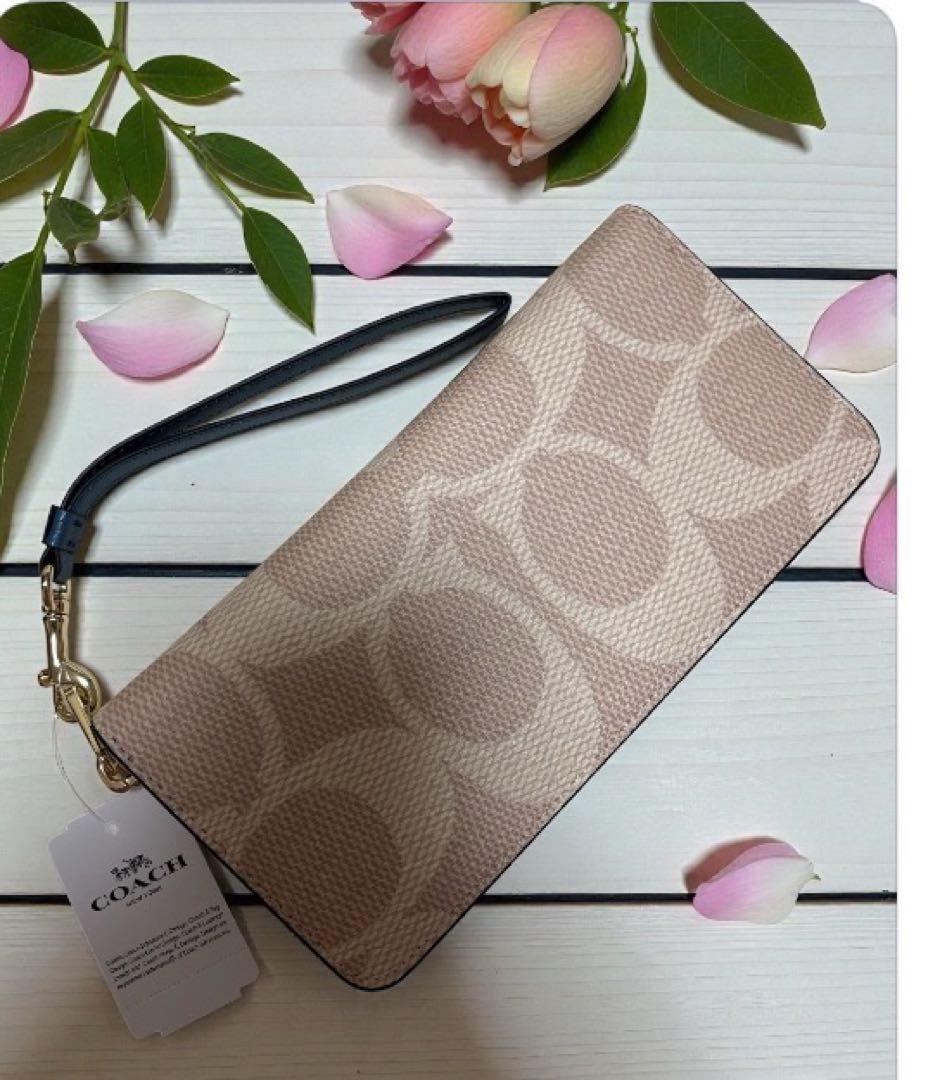 《新品》COACHロゴ入り 長財布 ベージュ《新品》