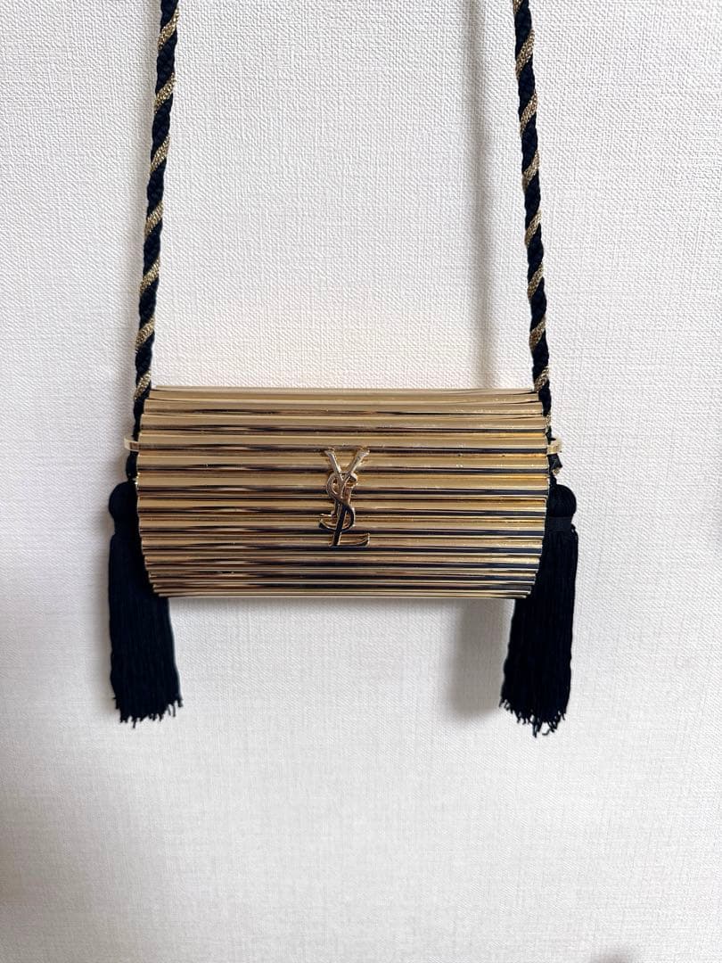 イヴ・サンローラン 1880s メタル タッセル ショルダーバッグ ゴールド サンローランパリ チェーンレザーショルダーバッグ YSLロゴ ゴールド