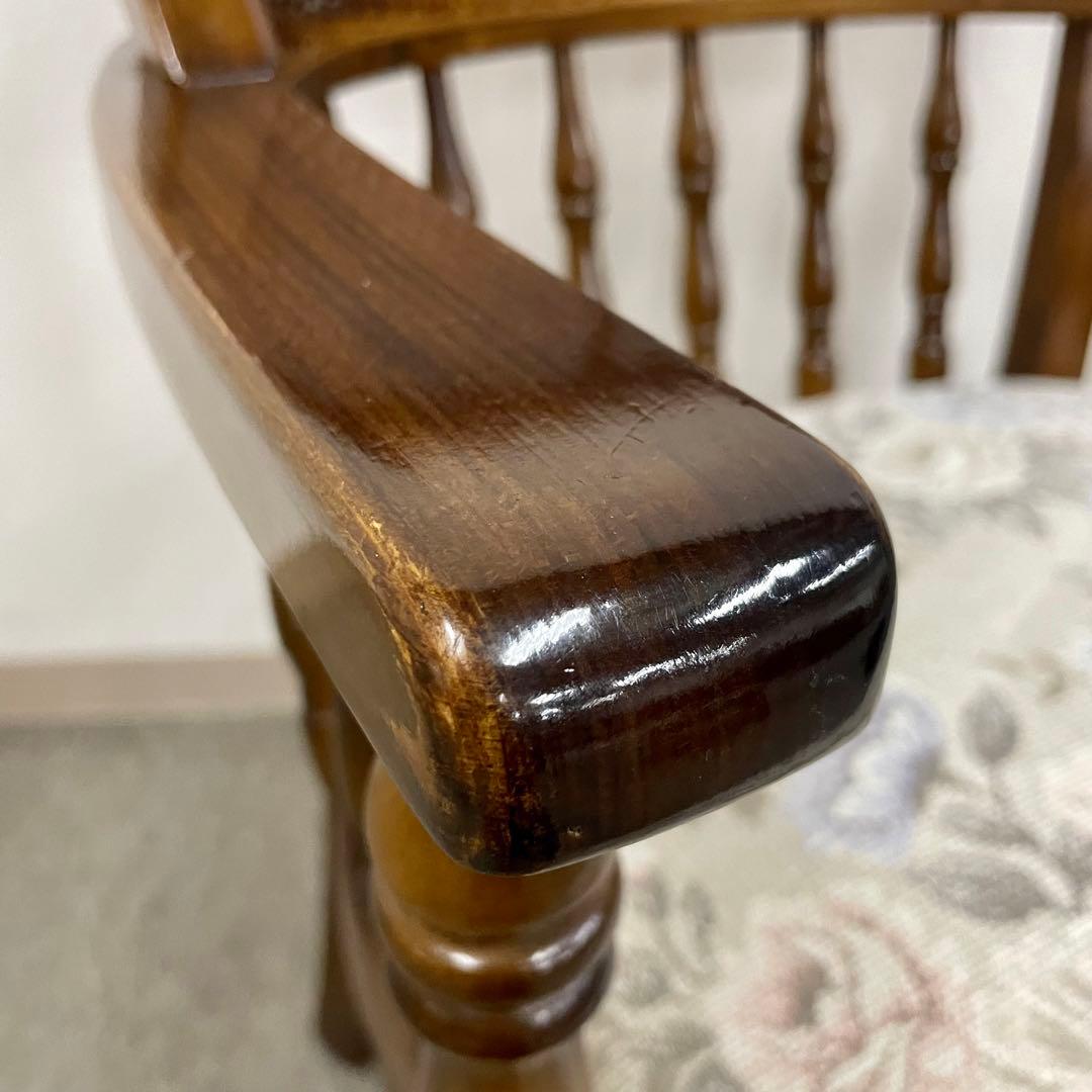 【カリモク】\"コロニアル\"CC3400 肘付食堂椅子 No.3