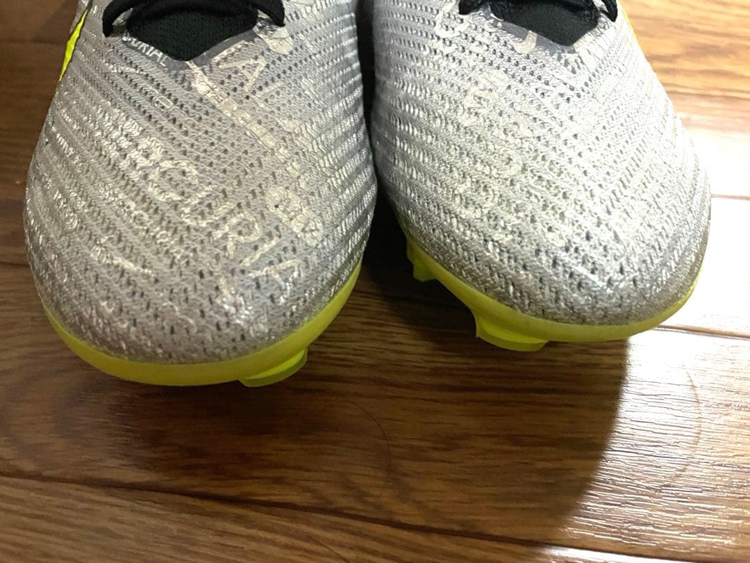 ナイキ マーキュリアルヴェイパー15エリートFG 25.5cm