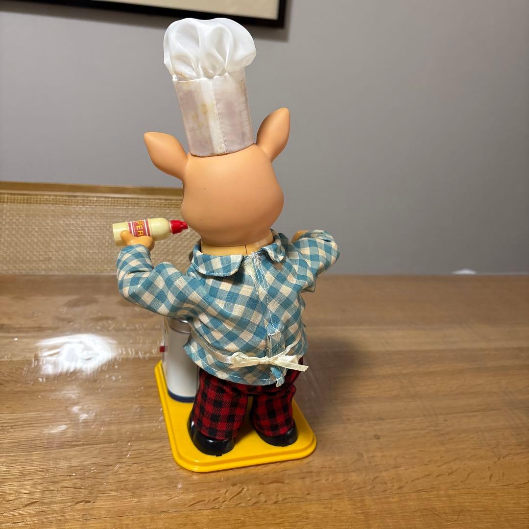 値下げしました❗️動く豚のおもちゃ ピギーコック(シェフ ) 料理